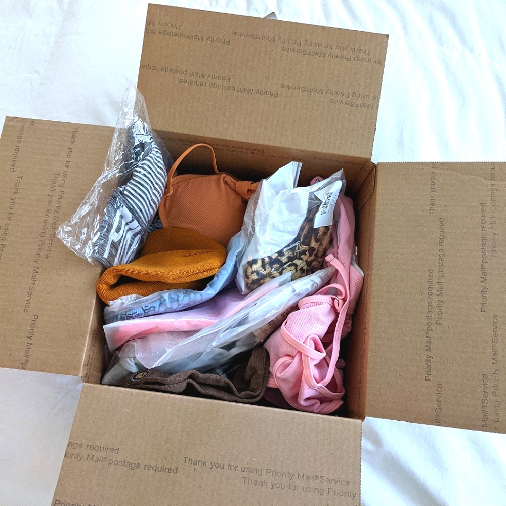 10 items Reseller Wholesale Lot